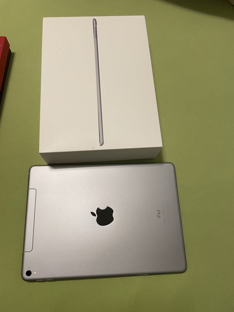 Apple Tablet PC: Occasion: Apple iPad Pro 9.7" 128GB Space Grau Top – Usato da Luzern venduto da M.Ai 3
