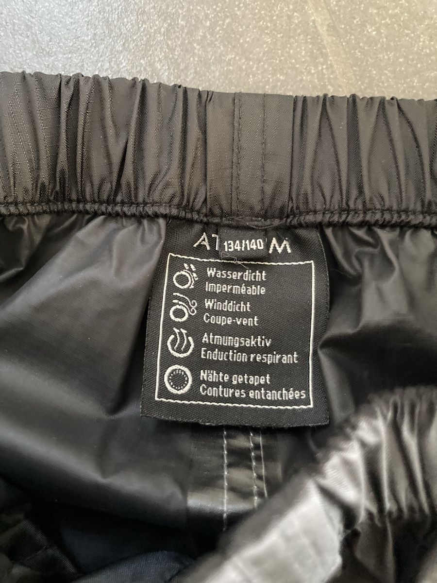 Pantaloni: Regenhose Gr. 134/140 – Usato da Eschenbach SG venduto da 12seasons 2