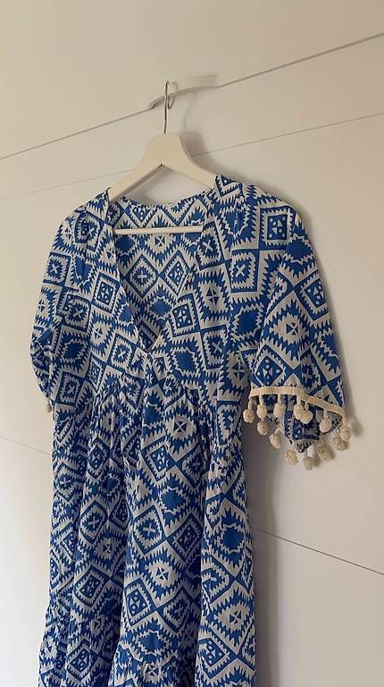 Vestiti: Sommerkleid – Usato da Au ZH venduto da mmzsofia 1