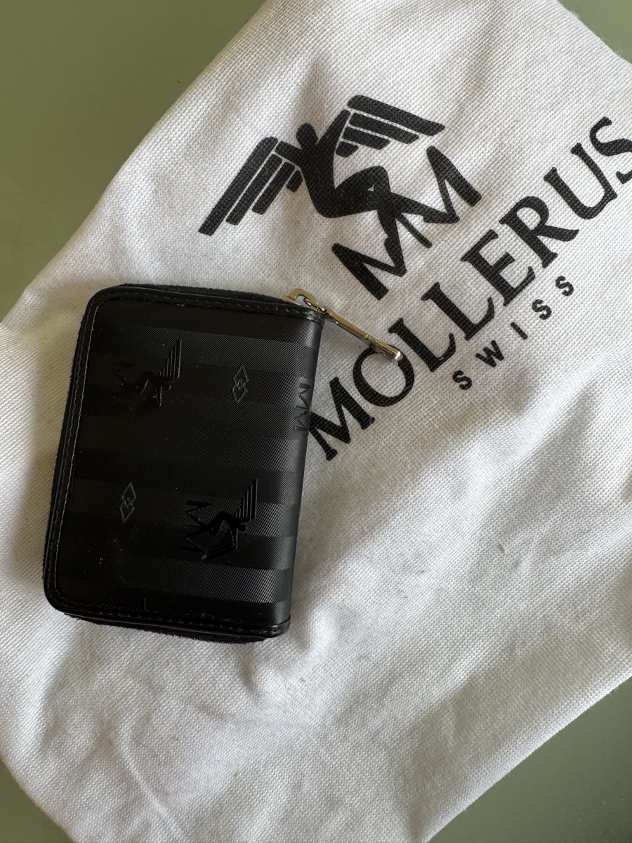 Altro in  Abbigliamento & Accessori: Schwarzes Kartenetui von Maison Mollerus – Usato da Bösingen venduto da Aaurora