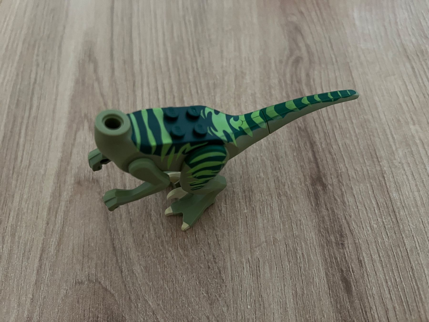 Lego Giocattoli: Lego Dino ohne Kopf – Usato da Steffisburg venduto da Mamschi