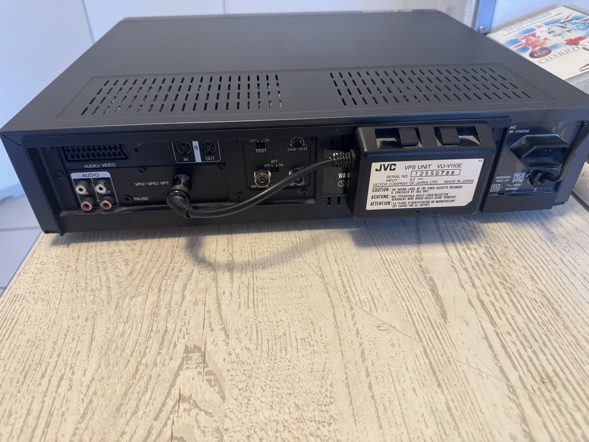 JVC Registratori: Jvc hr-s5800e svhs videorecorder – Usato da Zunzgen venduto da milesdavis76 4
