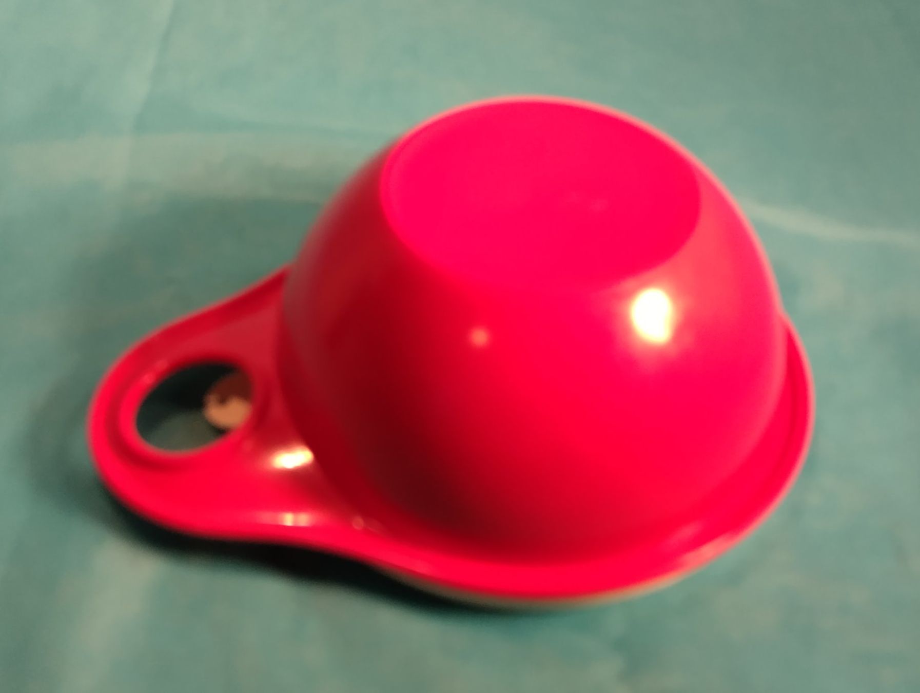Tupperware Contenitori & Simili: Tupperware Behälter, rot-weiss mit Halterung, 6dl – Usato da Bellach venduto da JingleCherry 2