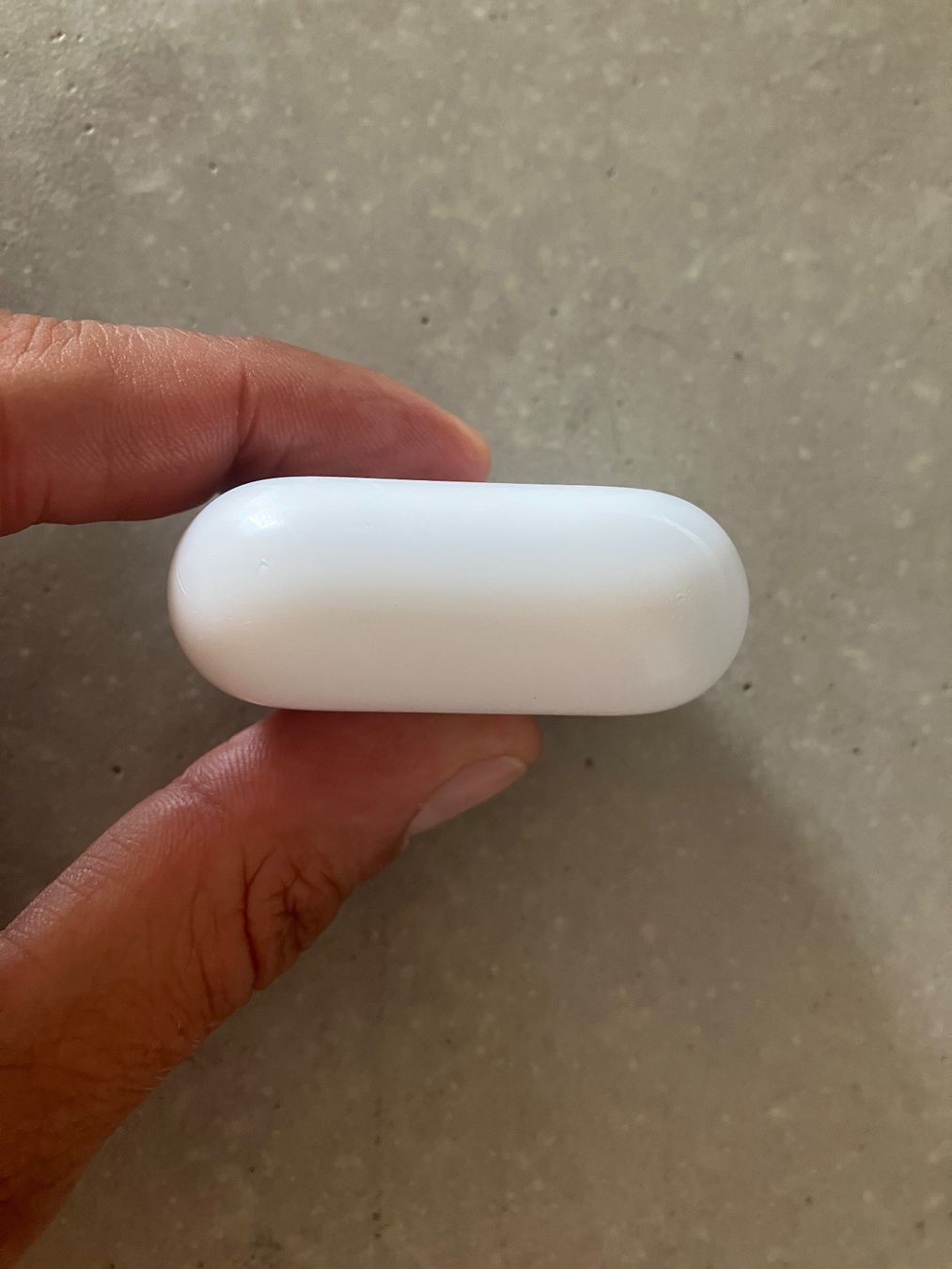 Apple Cuffie: Apple AirPods 3 Case – Usato da Lausanne venduto da mr.v 5