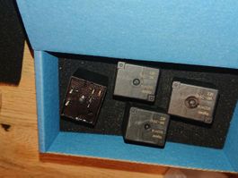 4 Stk Signal Relais 12V - VKP-35F42 / 1393277-3 von Tyco