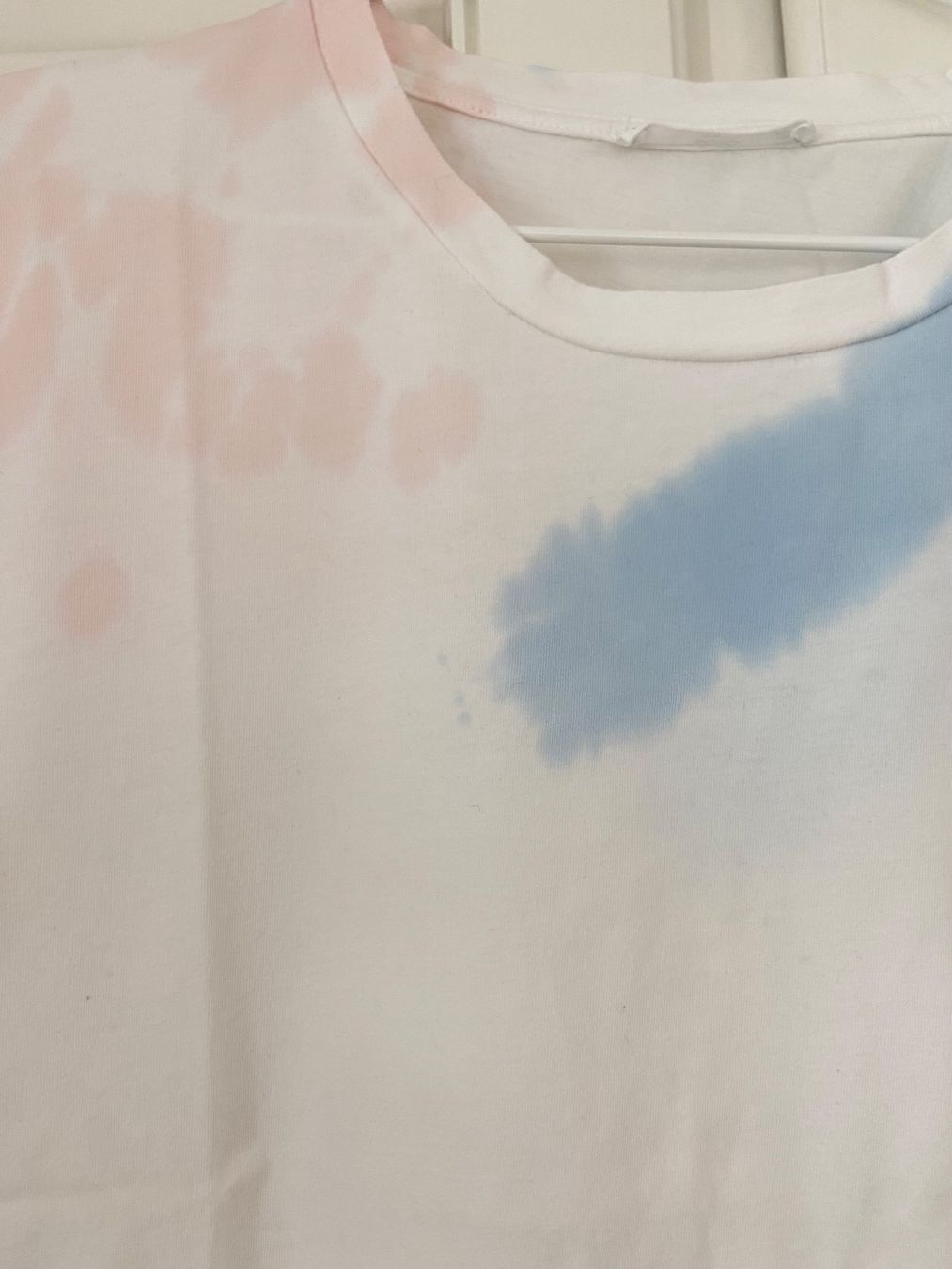 Mango T-shirt: MANGO T-Shirt mit Batikmuster (Gr. M) NEU – Nuovo (secondo la descrizione) da Thalwil venduto da Luninul 1