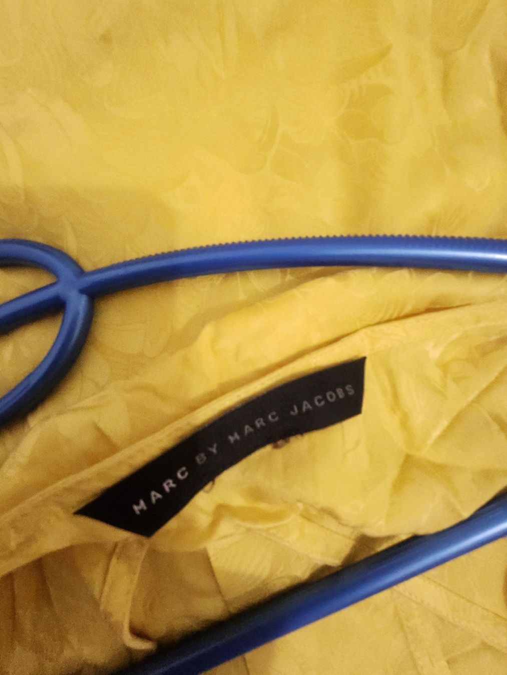 Marc Jacobs Vestiti: Robe Marc by Marc Jacobs jaune sans manches taille M – Usato da Niedergösgen venduto da Eva2410 4