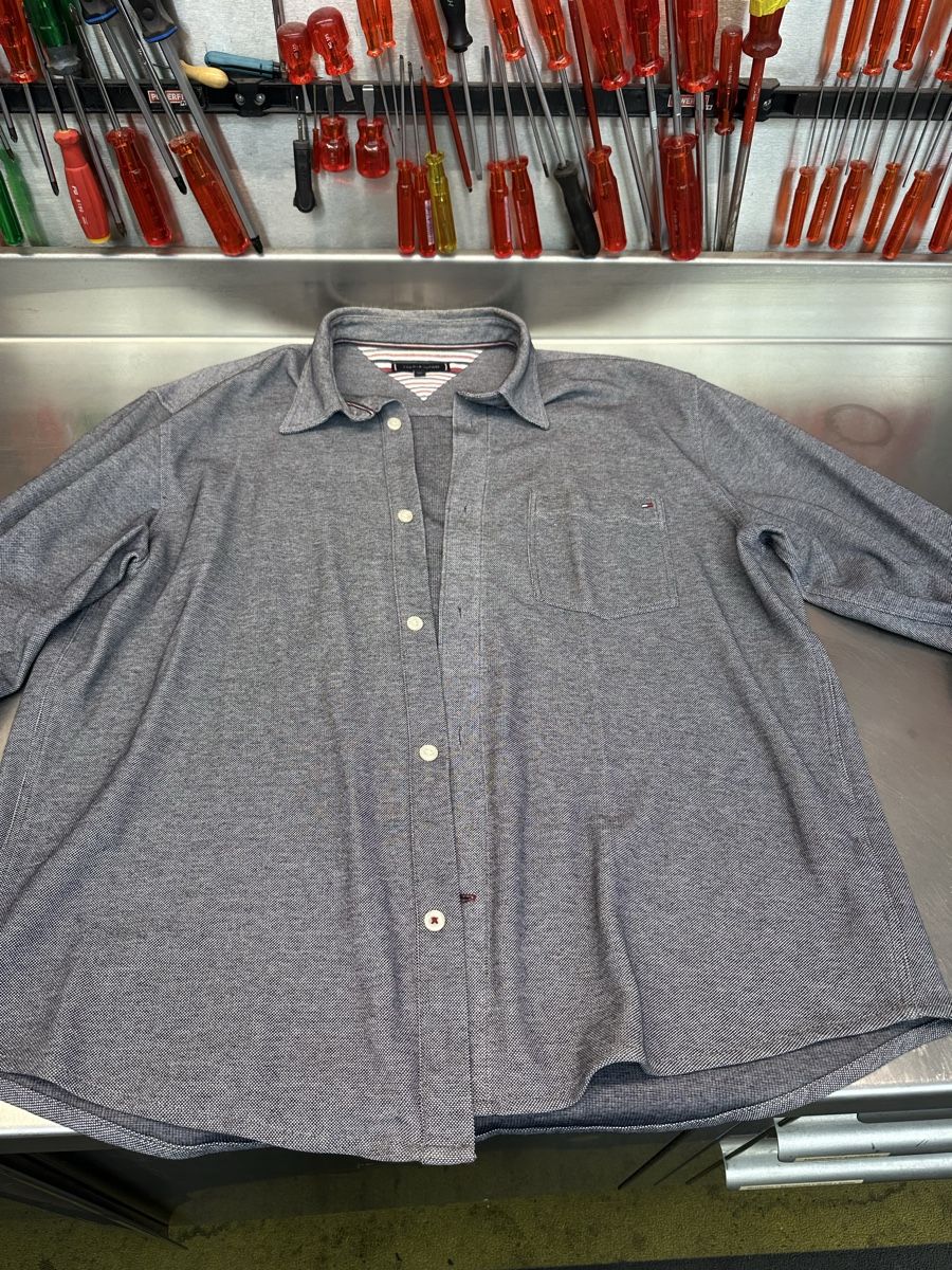 Tommy Hilfiger Camicie: Herren Hemd Tommy Hilfiger grau – Usato da Schwende venduto da weesli 1