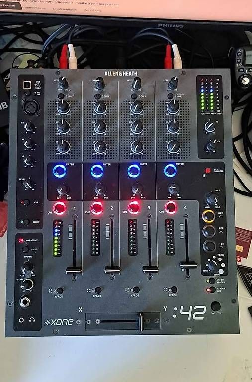 Allen & Heath Platines de mixage: allen & heath xone 42 – D'occasion à Bex par kalibouli