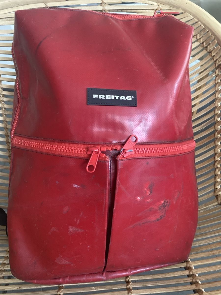 Freitag Zaini: Freitag Rucksack Fringe rot – Usato da Muri AG venduto da sonneblueme10