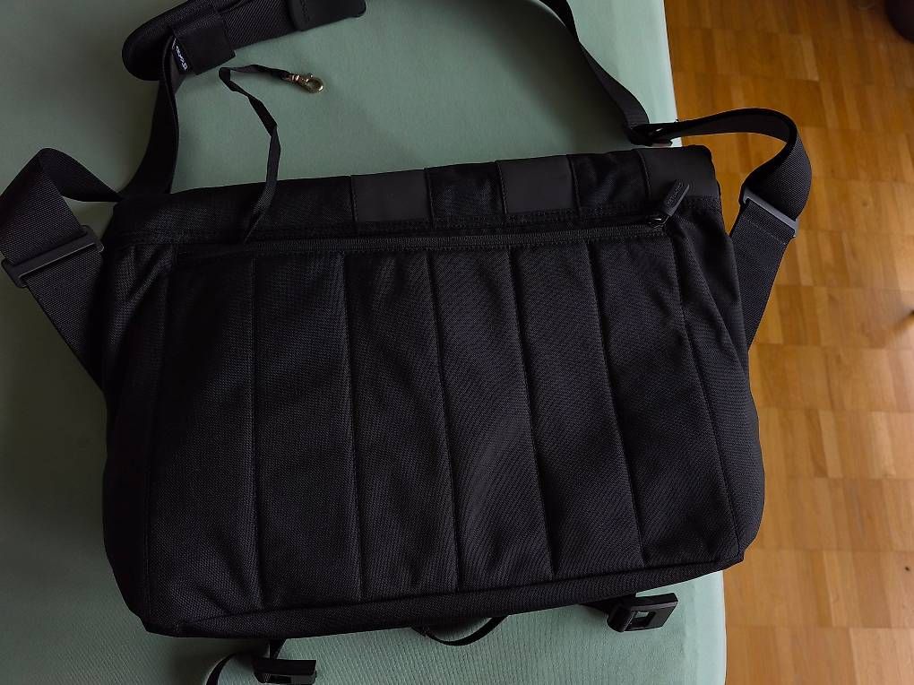 Taschen: Crumpler Labtoptasche – Neu und originalverpackt aus Aarau von gurnigel65 3
