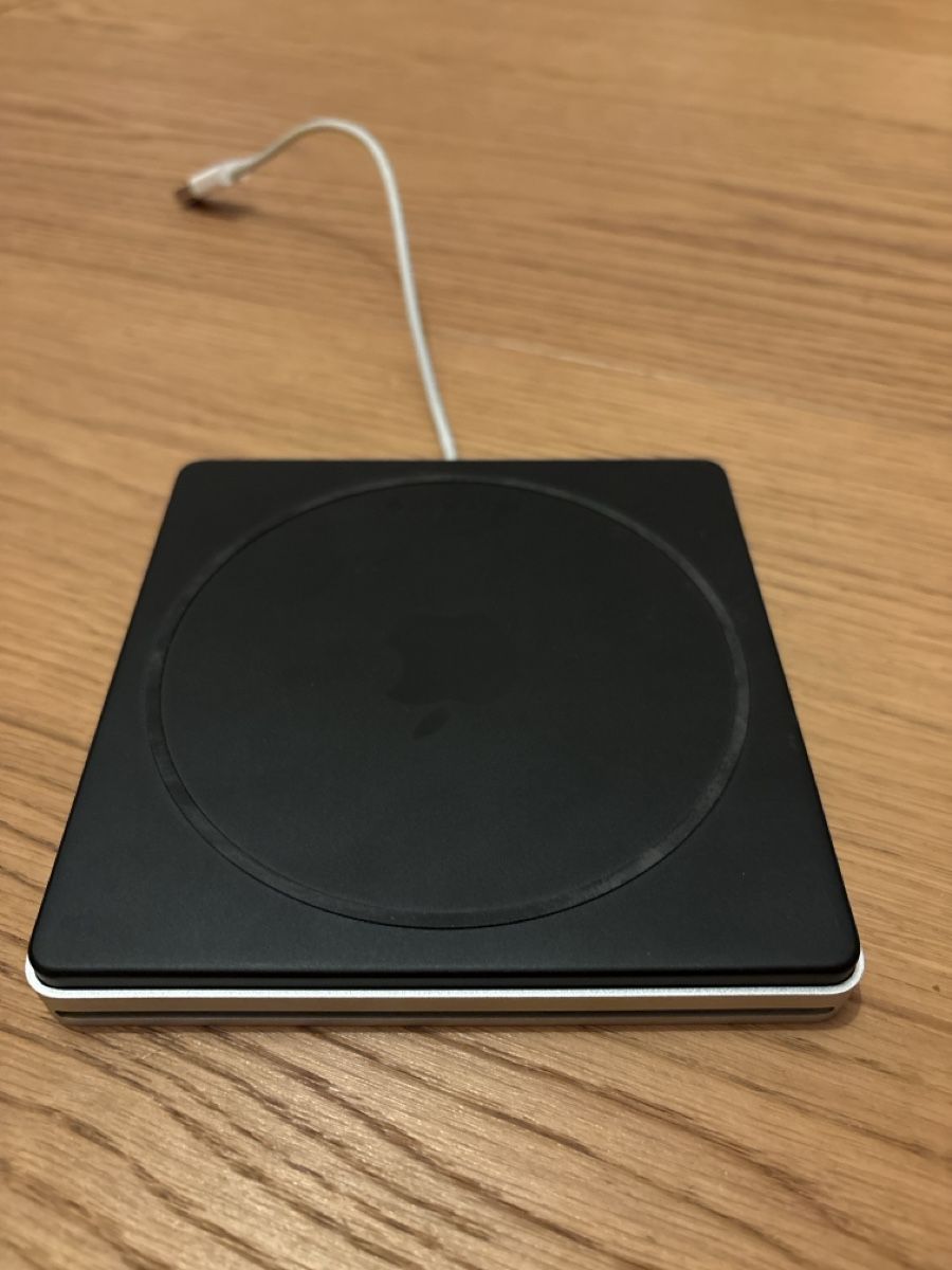 Apple Tragbarer Mediaplayer: Lecteur CD Apple pour MacBook Air, bon etat – Gebraucht aus Chevilly von coco_3_5 2