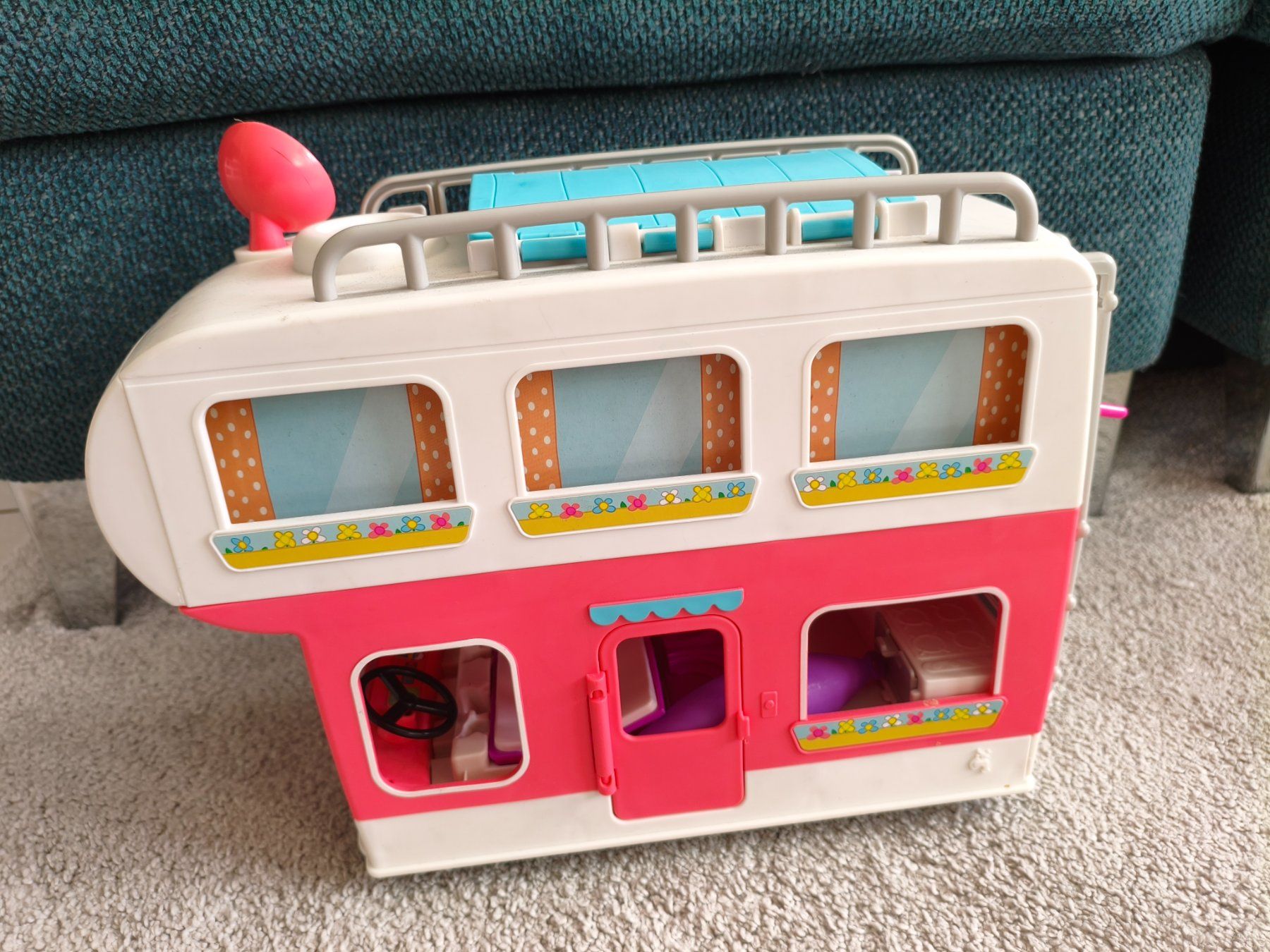 Spielzeuge: Peppa Pig Wohnmobil – Gebraucht aus Siebnen von est_gvh2 2