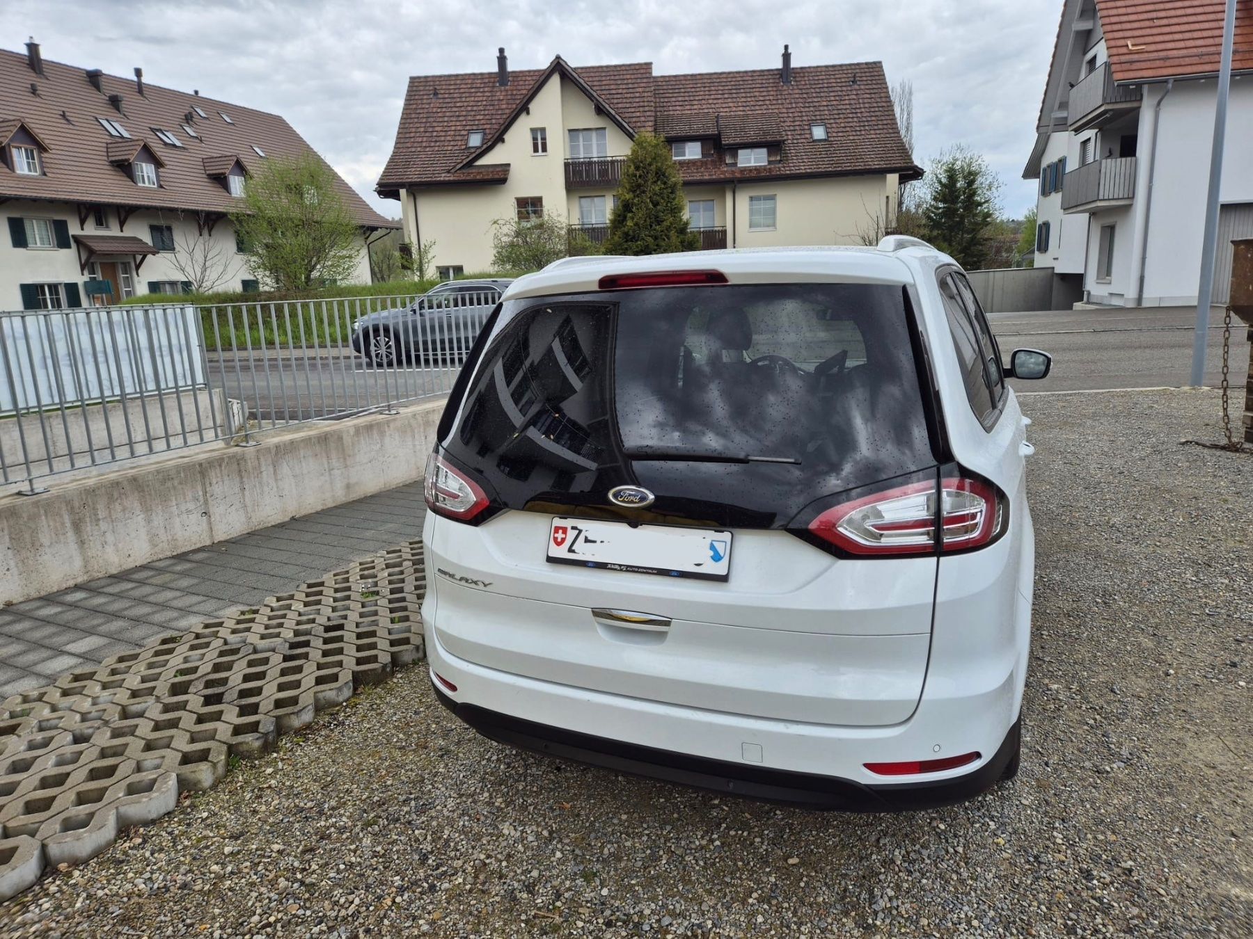 Ford Automobili: FORD GALAXY 2.0 TDCi Titanium Biturbo – Usato da Höri venduto da Praephan.Leekok 4