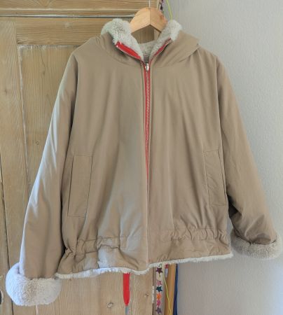 Winterjacke aus Kunstfell