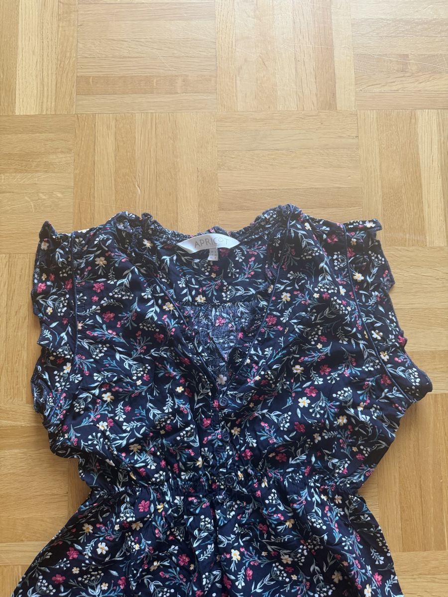 Kleider & Röcke: Sommer Kleid, dunkelblau mit Blumenmuster Gr. 140  – Gebraucht aus Kilchberg ZH von Von_dutch 1
