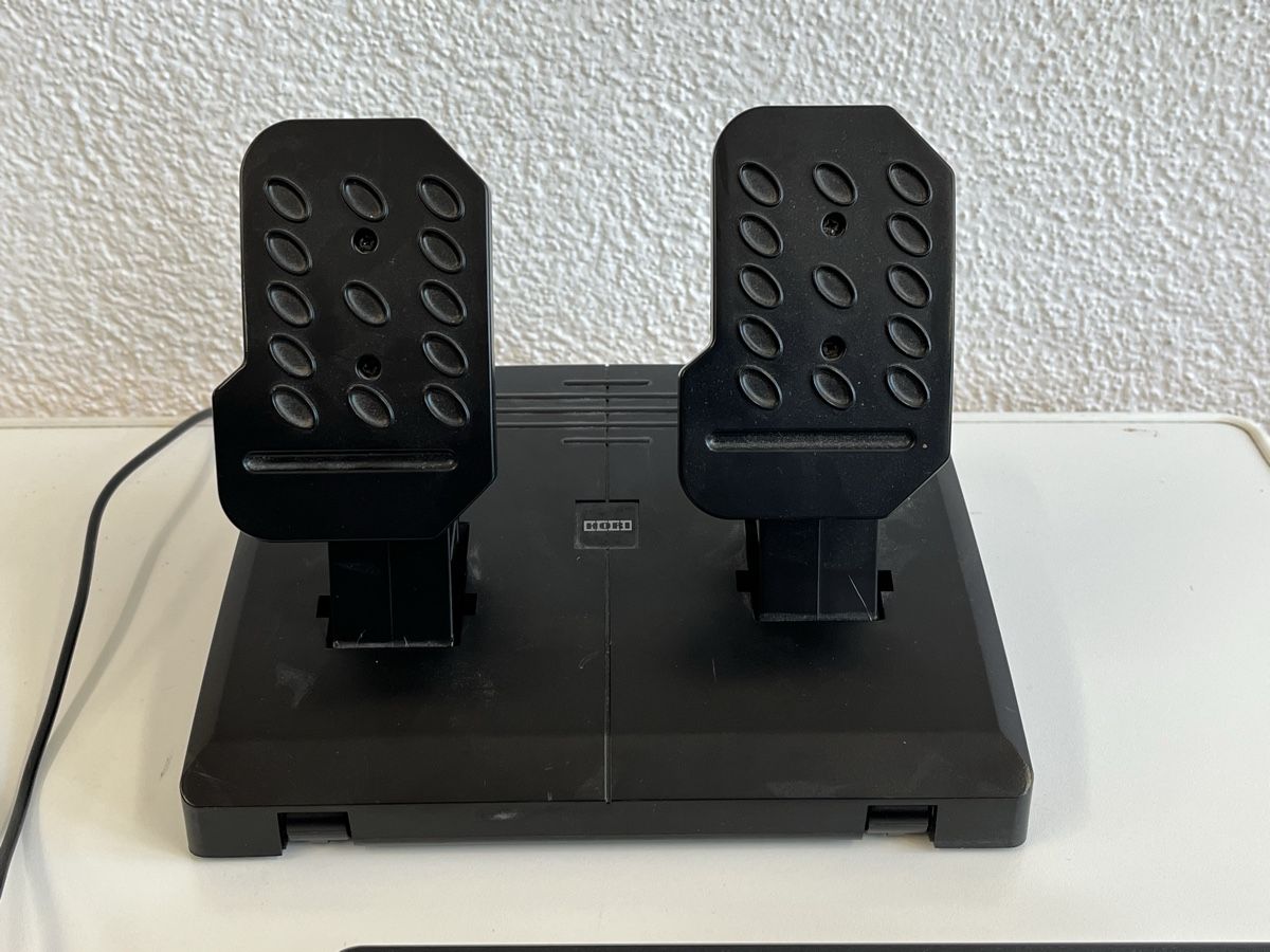Sony Console: Playstation 4 mit Lenkrad, Pedalen und 3 Controller – Usato da Horgen venduto da Grizzly83 9