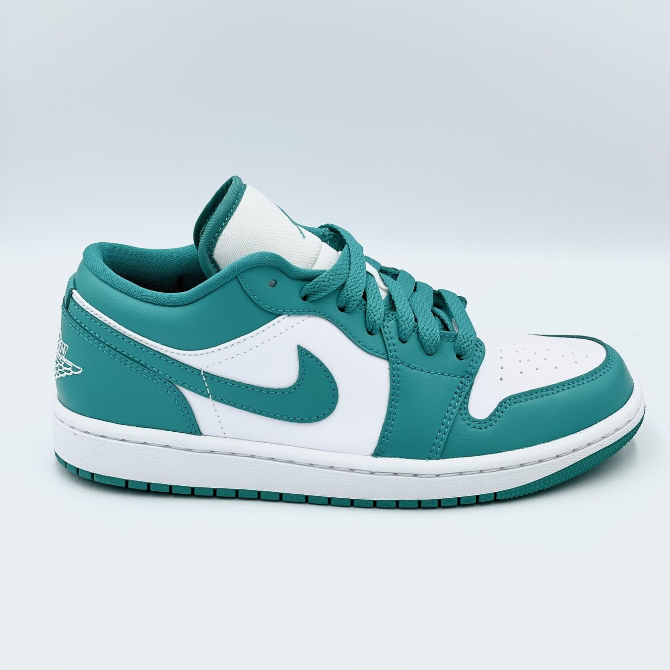 Jordan Scarpe da donna: Nike Air Jordan 1 Low Emerald EU 38.5 – Nuovo e nell'imballaggio originale da Erlinsbach venduto da sasneakers 1