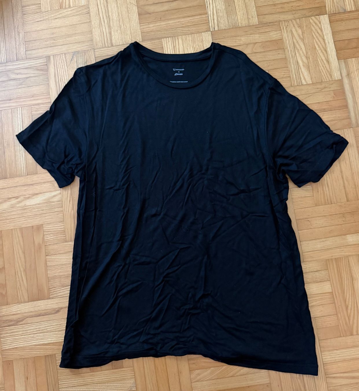 Swiss T-shirt: Swiss Business Class Sleepware Muntagnard – Usato da bioggio venduto da lenny023