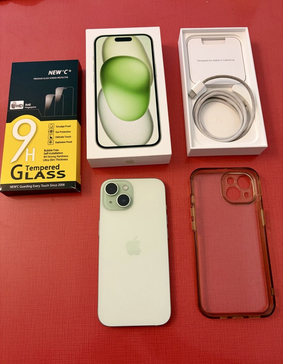 Apple Telefoni cellulari / Smartphones: iPhone 15 - 256 GB - very good condition – Usato da Bern venduto da Nspc