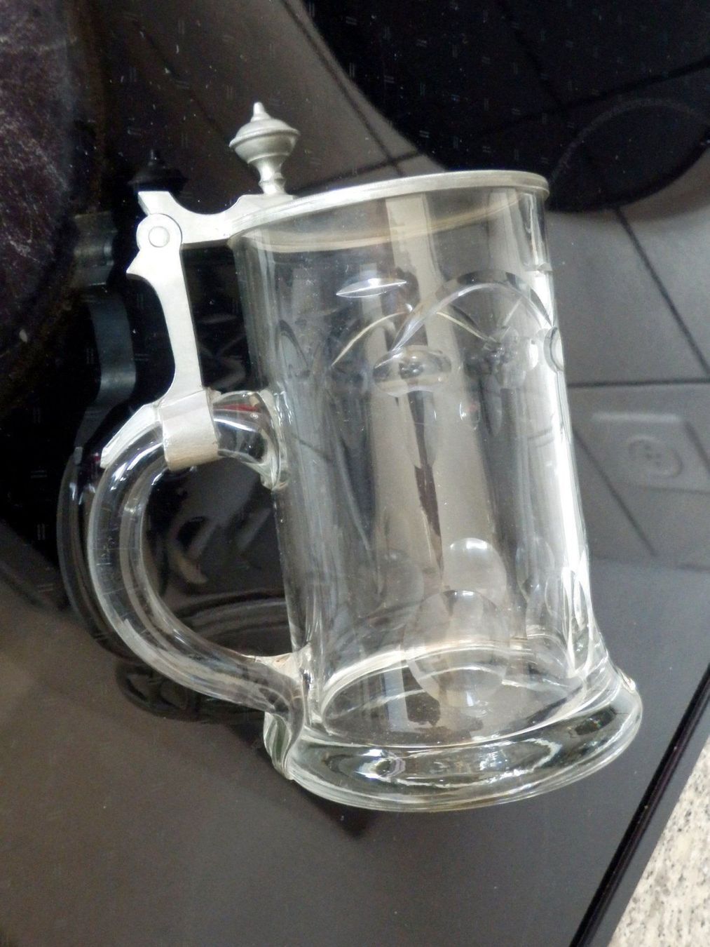 Gläser: Bierhumpen mit Henkel und Zinndeckel – Gebraucht aus Ueberstorf von dinbau 3