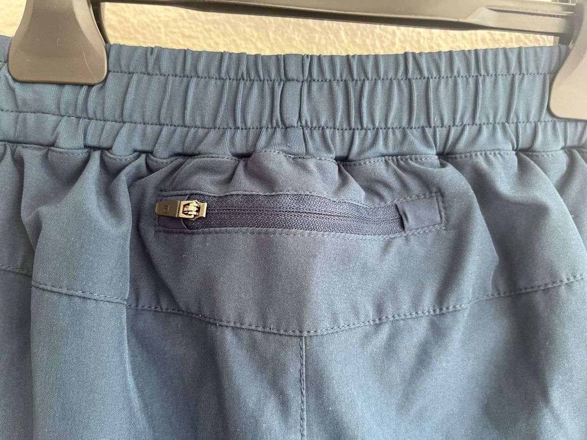 Pantaloni: Shorts Powerzone PZ 152 – Usato da Kriens venduto da burnauc 2