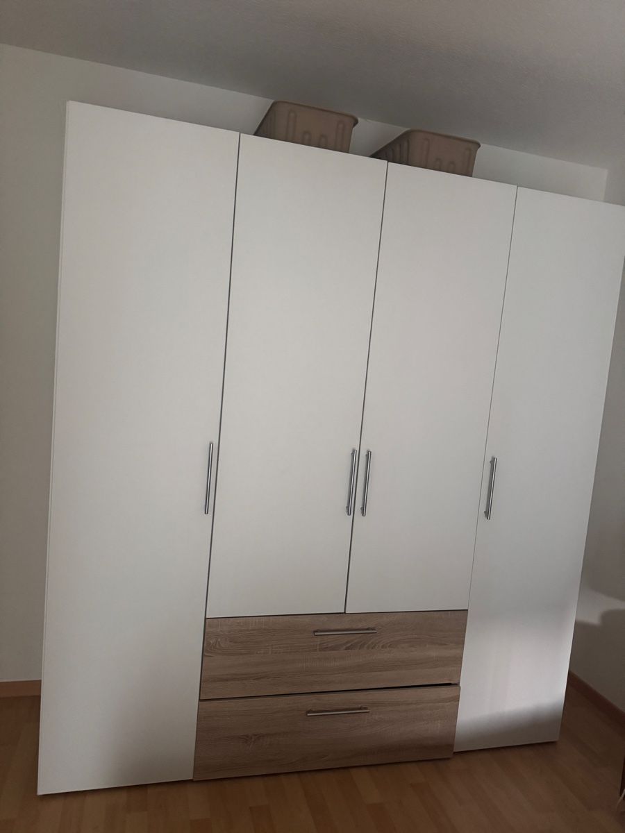 Pfister Guardaroba: Kleiderschrank Pfister – gratis – Usato da Zürich venduto da chi_5zwz