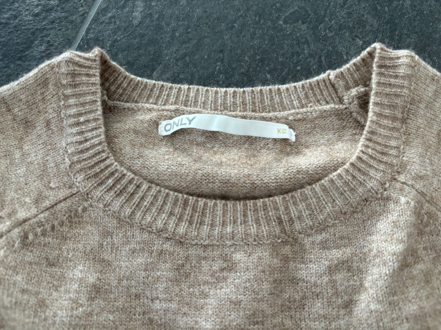 Only Pullover & Sweatshirts: Only Pullover - grau ~ Gr. XS – Gebraucht aus Stadel von Chanel_5 2