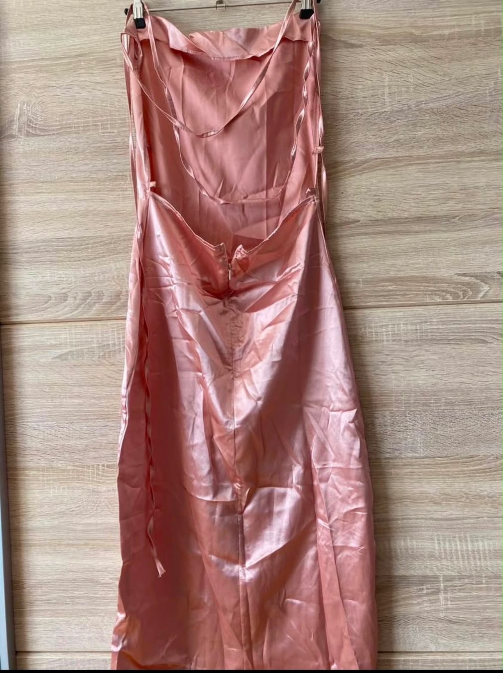 Vestiti: Robe en satin rose – Nuovo (secondo la descrizione) da Montreux venduto da Izapeche811 2