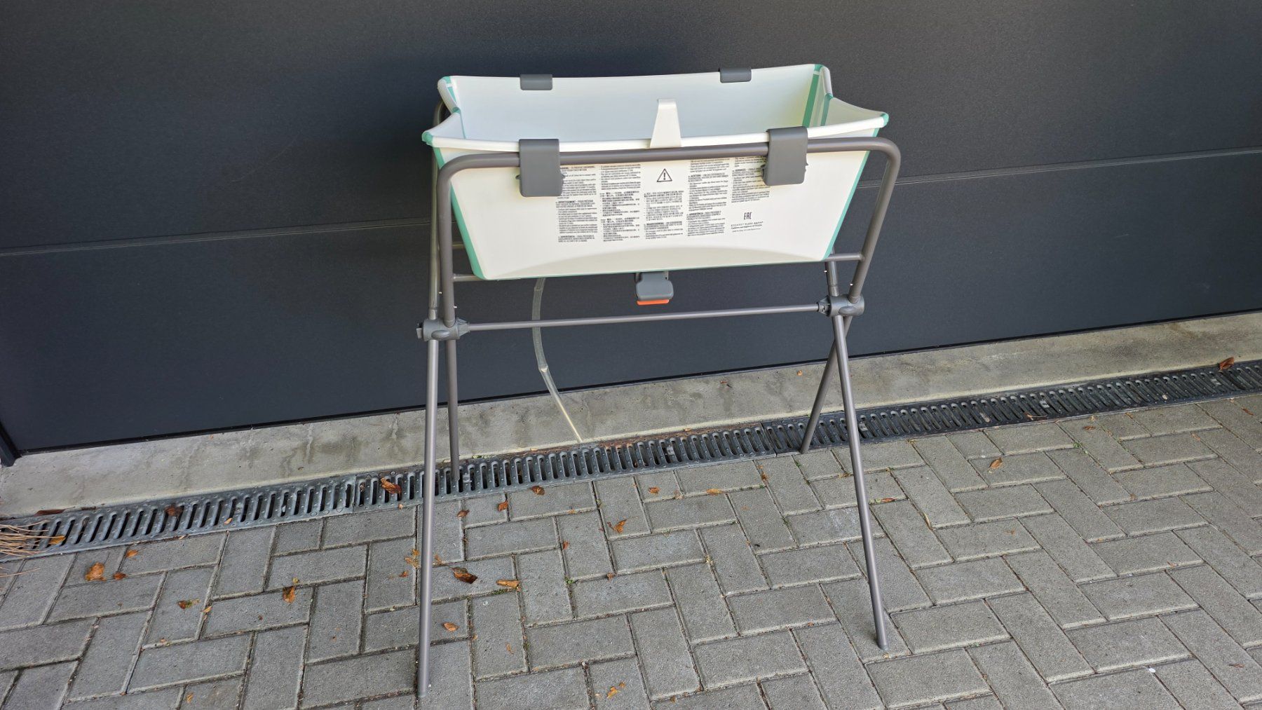 Stokke Vasche da bagno: Stokke Babywanne mit Gestell – Usato da Liestal venduto da Lordthebruce 3