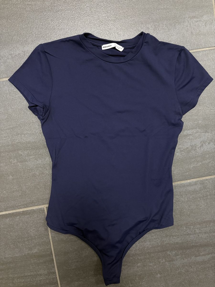 Top: Bershka Body M – Nuovo (secondo la descrizione) da Rümlang venduto da svent 1