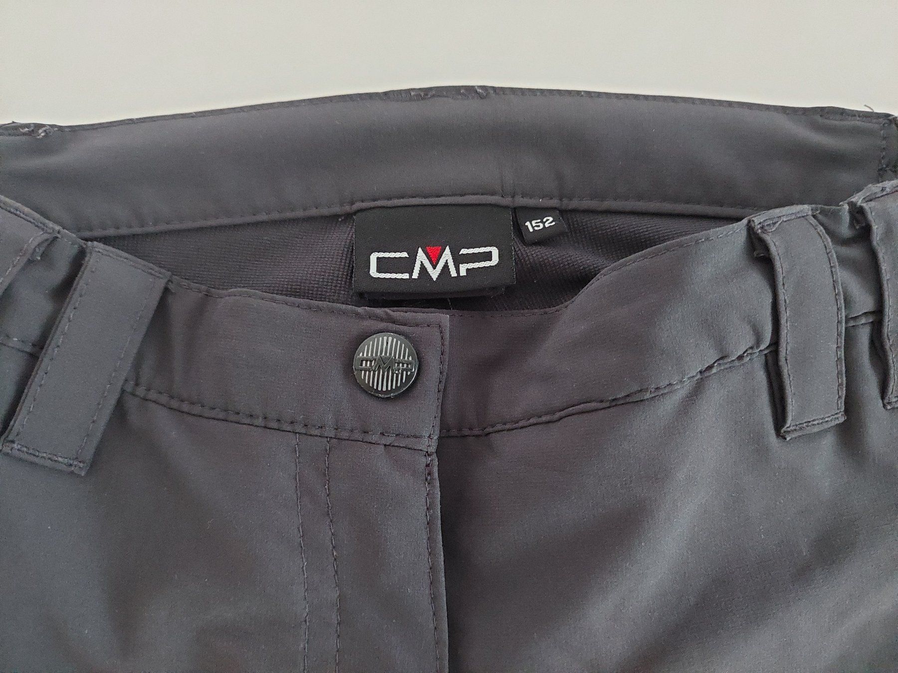 CMP Pantaloni: CMP Zip-Off Wanderhose Dunkelgrau , Grösse 152 – Usato da Zürich venduto da Lacoste06 7