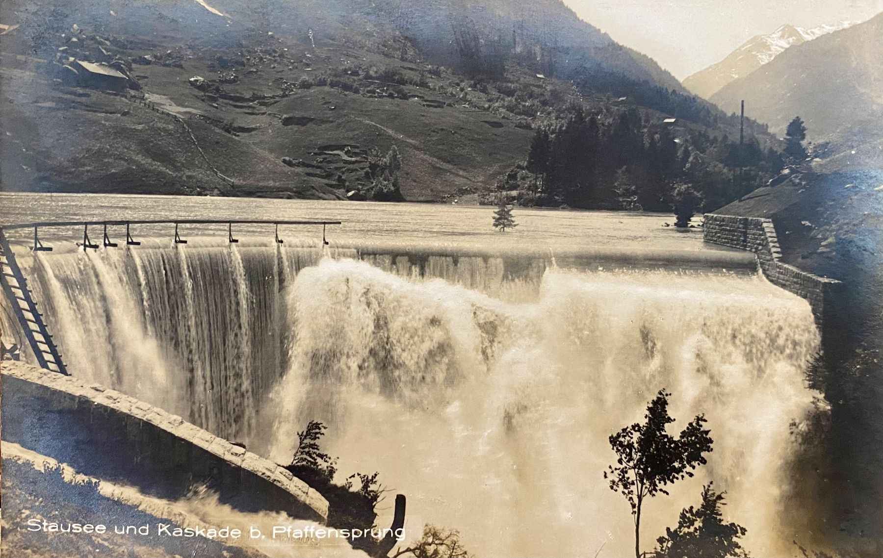 Cartes postales: Stausee & Kaskade beim Pfaffensprung - Wassen - Reuss – D'occasion à Root par ENGLAND-TREASURES 1