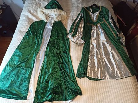 Fasnacht Kostüm Burgfrau mit Cape