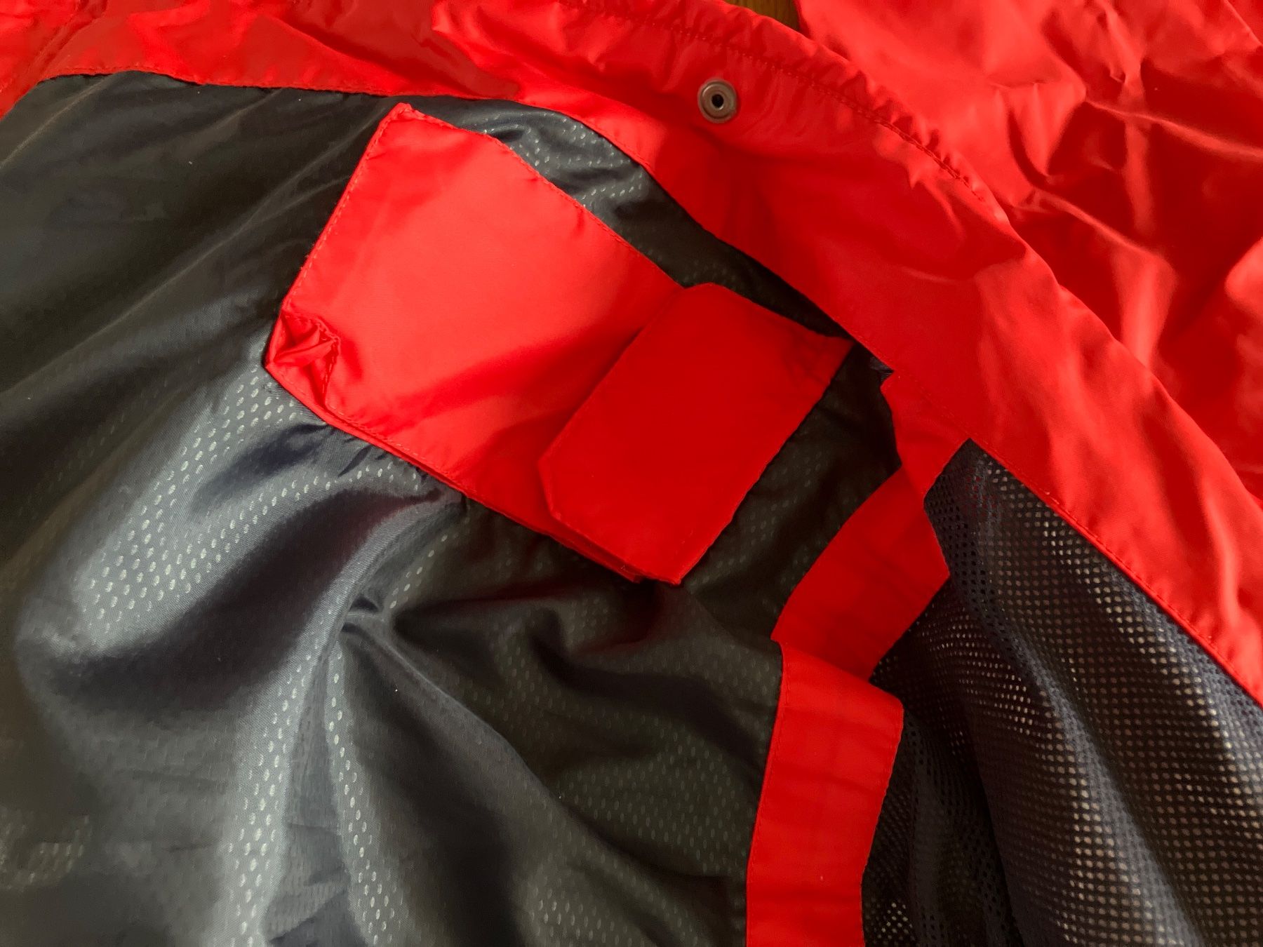 Giacche: K-Way Regenjacke, rot – Usato da Unterägeri venduto da Bettsofa123 6