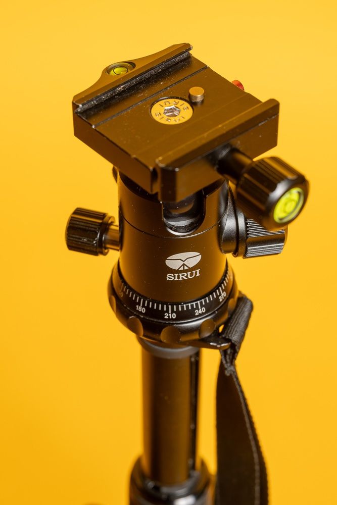Sirui Trépieds & Accessoires: SIRUI  Stativ Fotografie – D'occasion à Basel par orbitorion 1