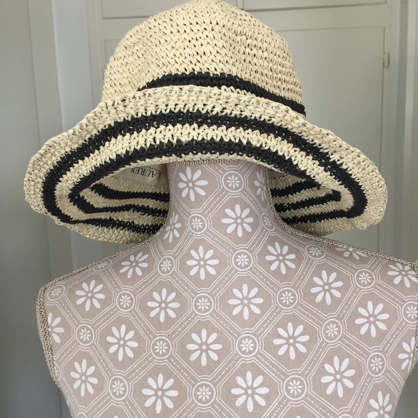 Ralph Lauren Copricapi, berretti & cappellini: Ralph Lauren - chapeau - Bob - – Usato da Sion venduto da accroshoes 1