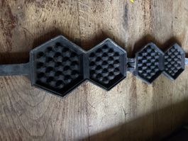 Ancien gaufrier 2 gaufre en fonte