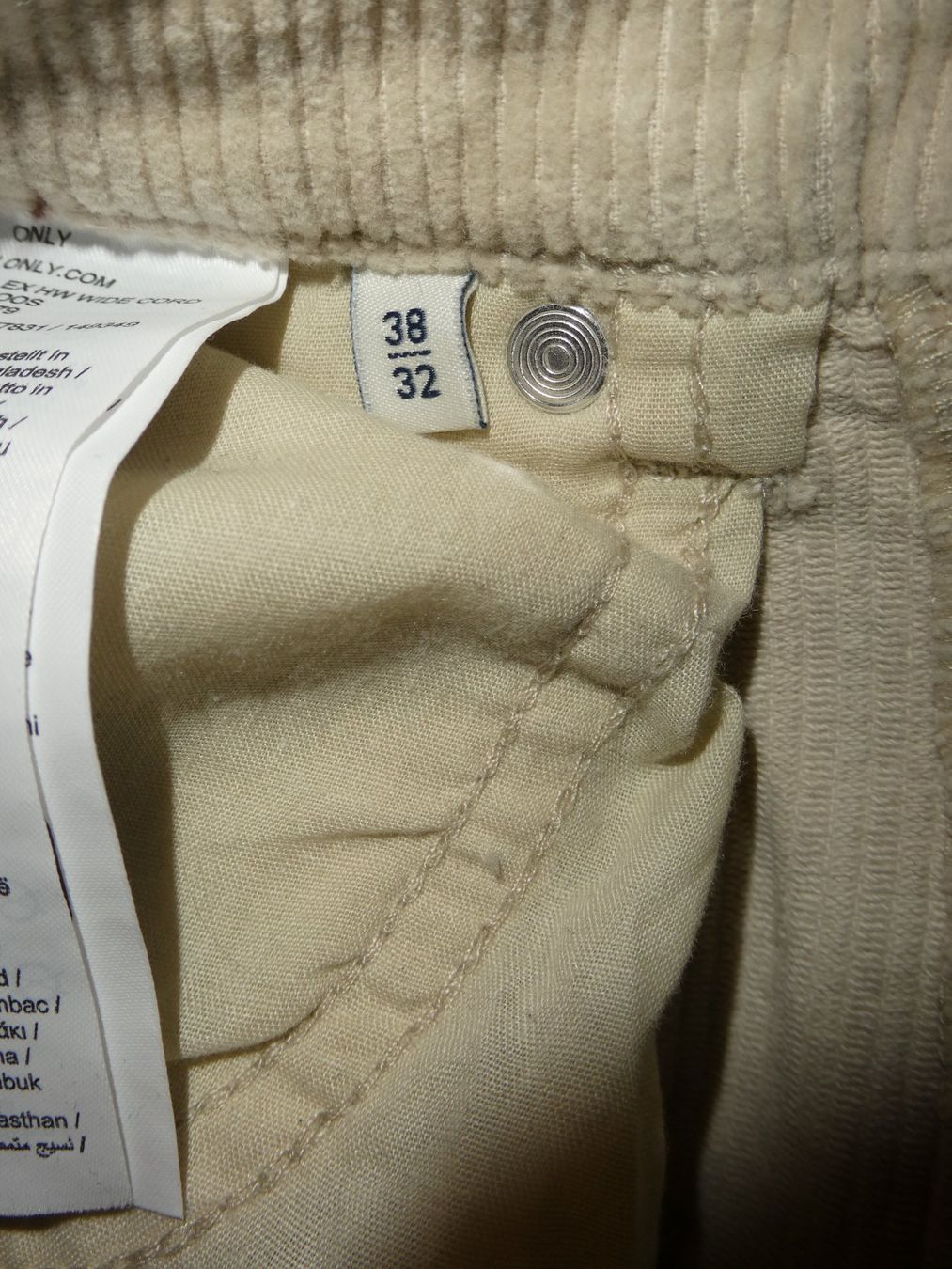 Only Pantalons: Cordhose ONLY – D'occasion à Mels par KOSL 2