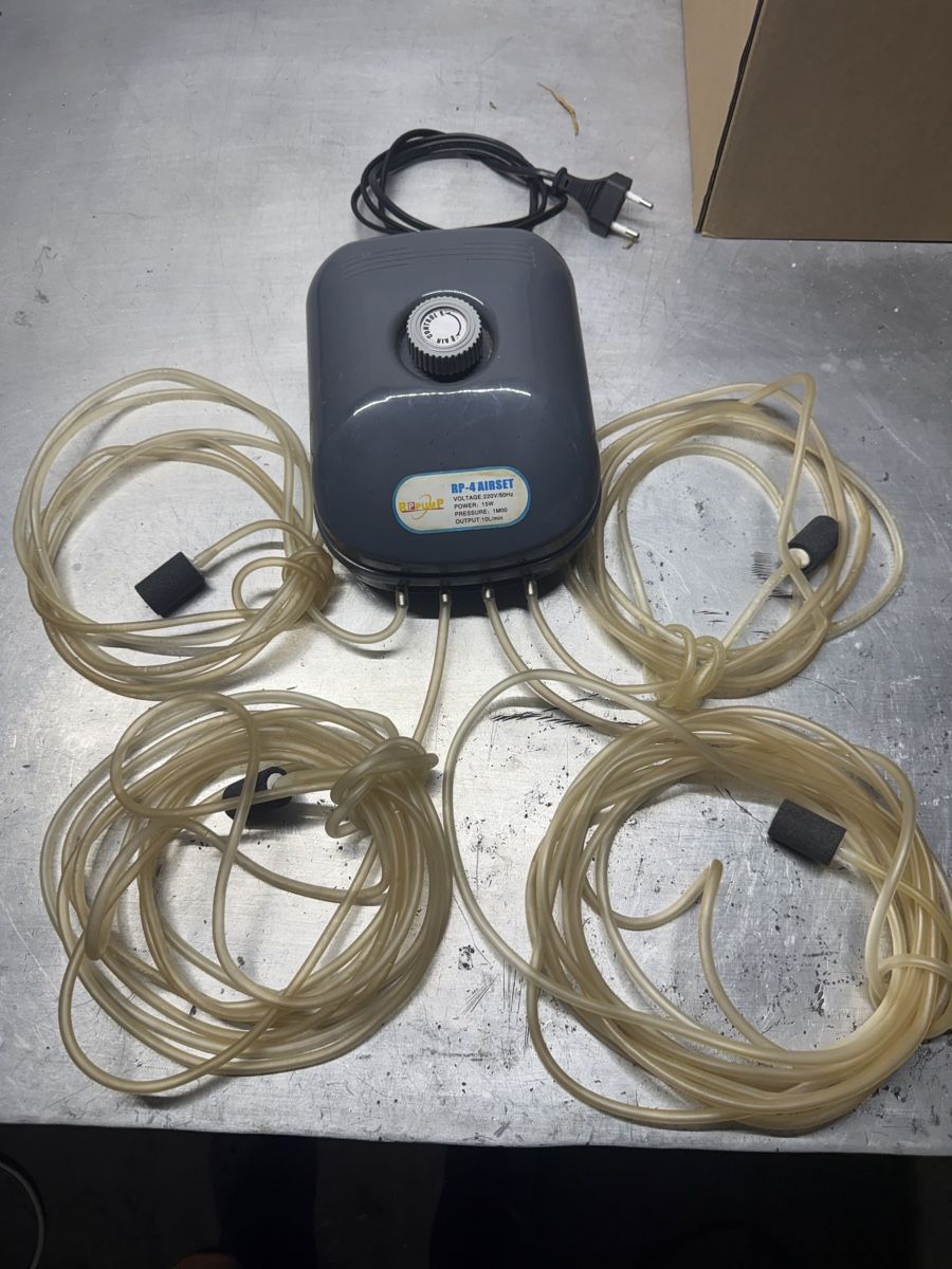 Pumpen & Teile: Pompe a air et brumatiseur – Gebraucht aus Choex von Adri27000 1