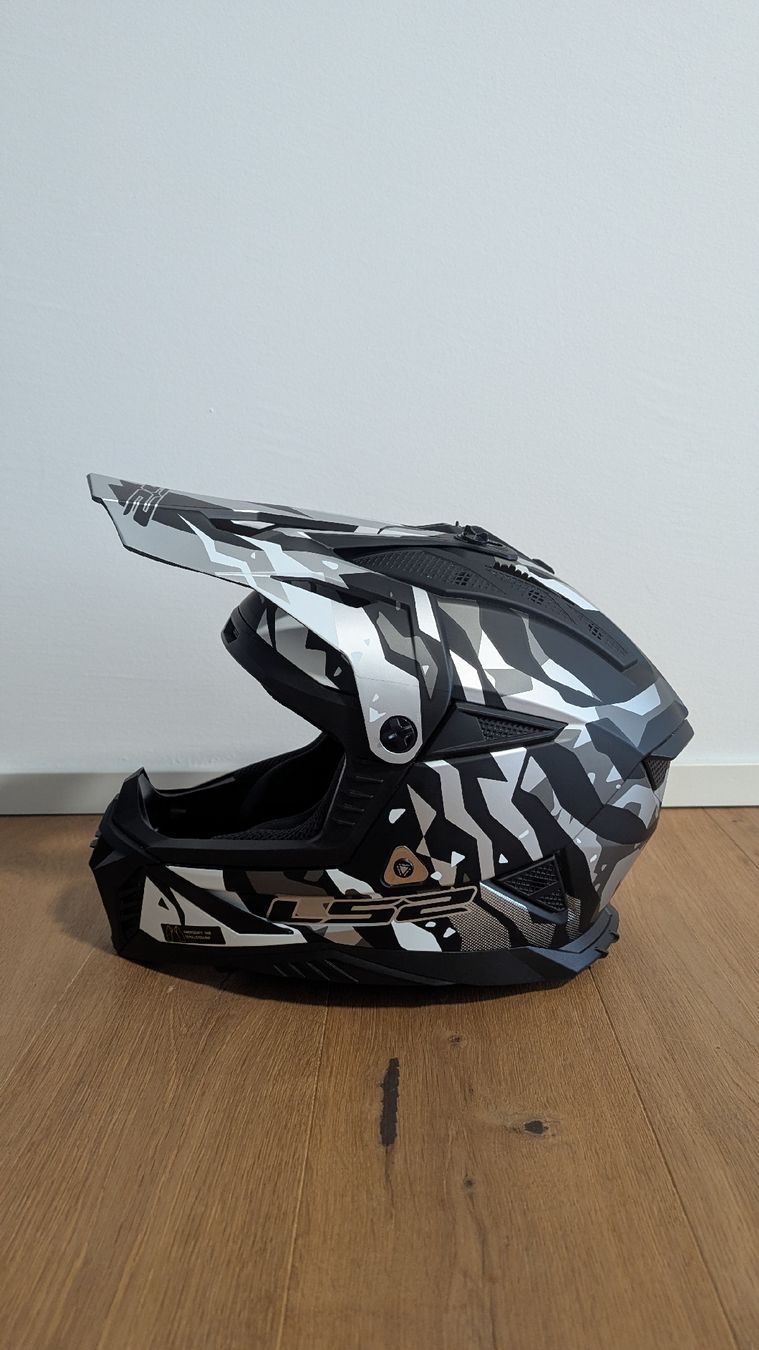 Caschi & visiere: LS2 FAST II MX Helm - Grösse S – Usato da Oberglatt ZH venduto da 4br_vwn2 1