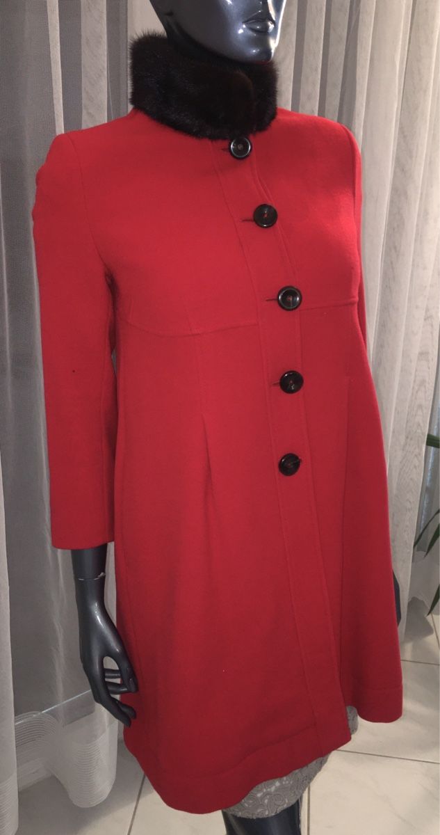 Valentino Mäntel: RED VALENTINO MANTEL MIT PELZ GR. 38 (IT 42) – Gebraucht aus Unteraegeri von MH203 4