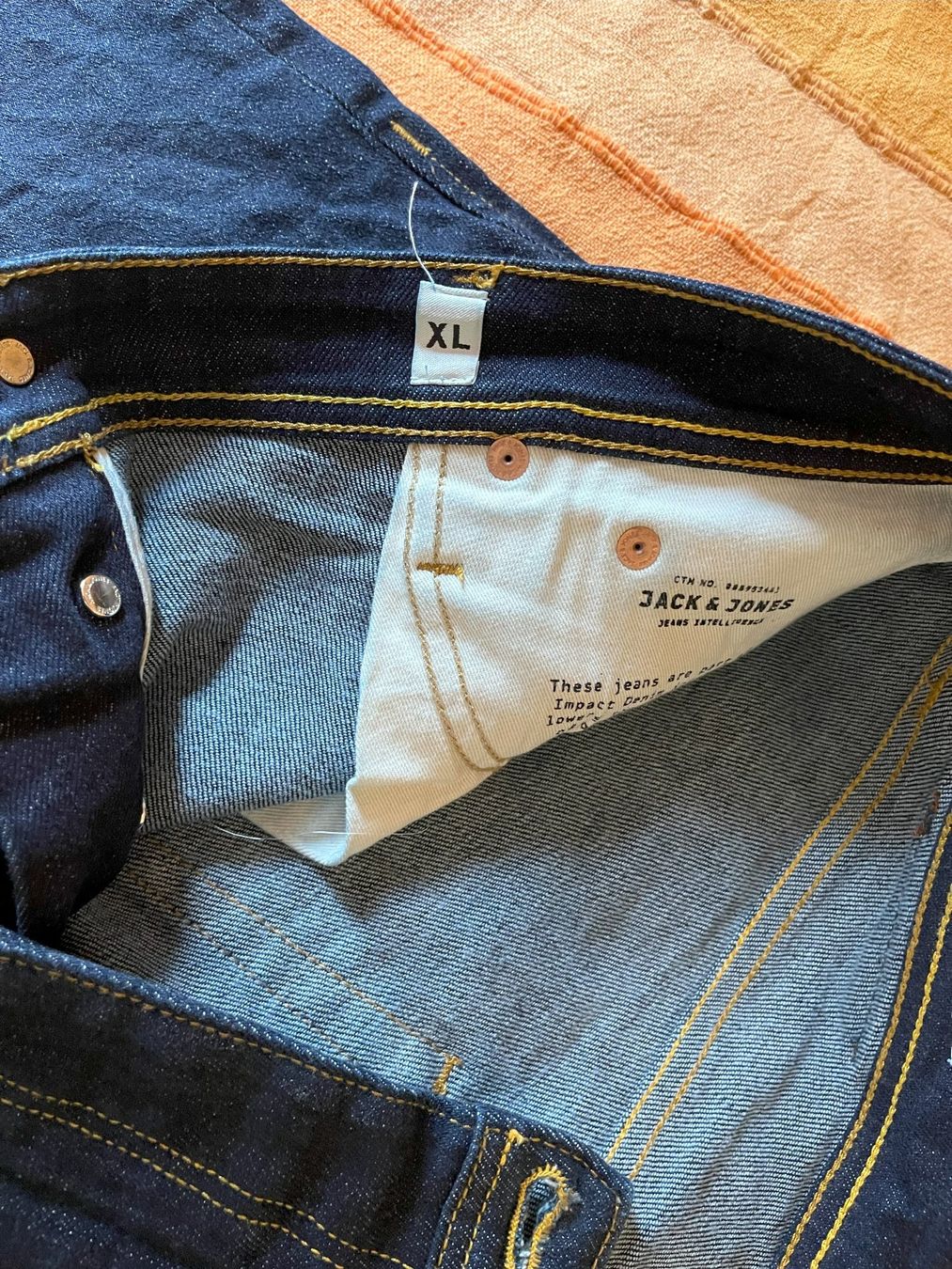 Hosen: Jack & Jones Jeans Shorts XL – Gebraucht aus Wabern von Leksan2 2
