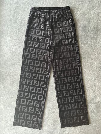 Damen Hose aus Samtstoff - Größe S-M