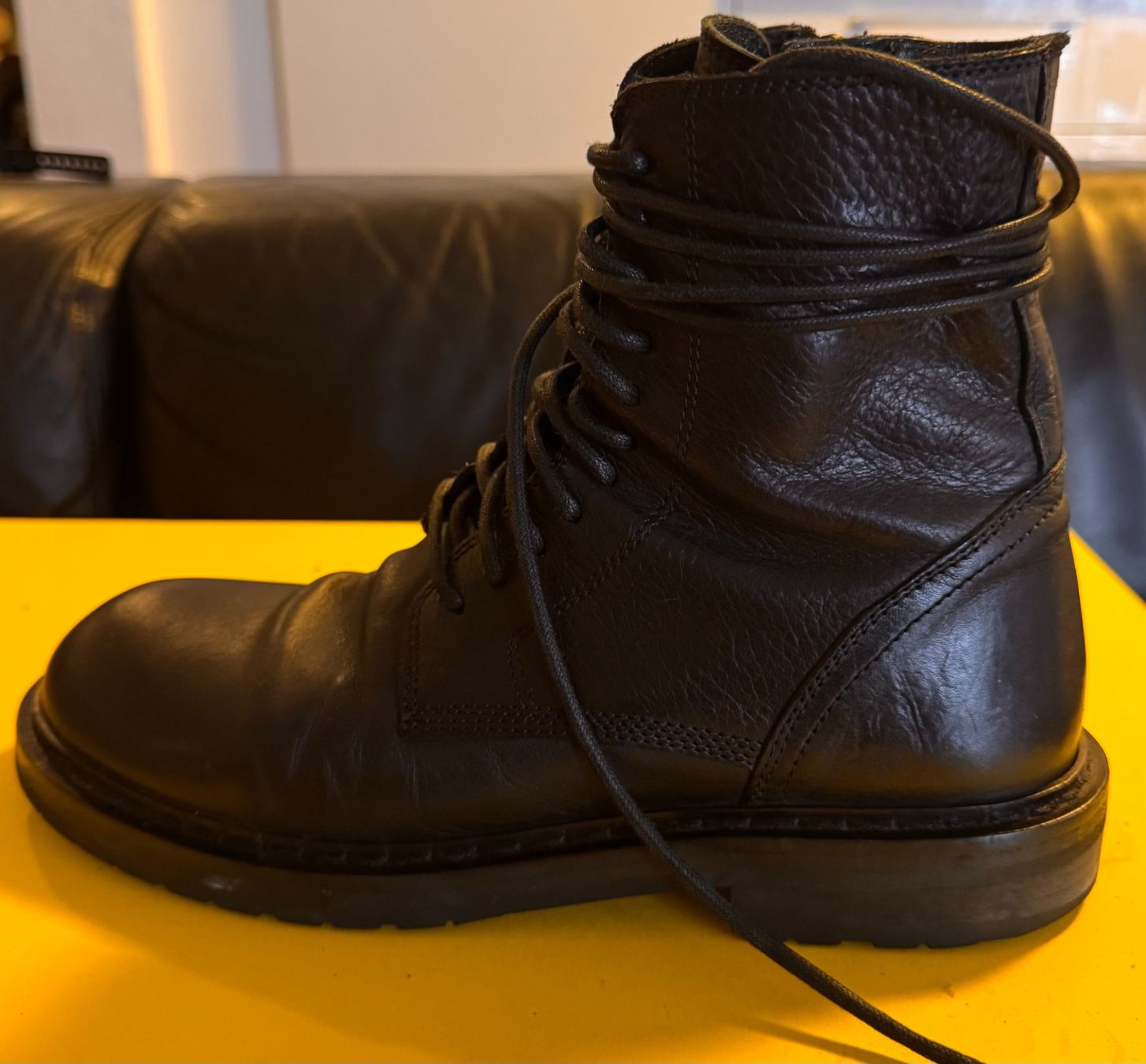 Scarpe da uomo: Lace-Up Ann Demeulemeester Combat Boots – Usato da Canobbio venduto da kk_dee 2