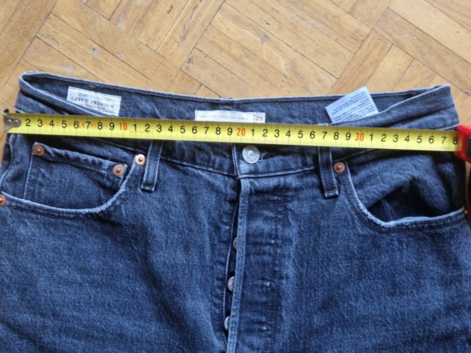 Levi's Jeans: Levi's ribcage shorts – Usato da Zürich venduto da lilu010 3