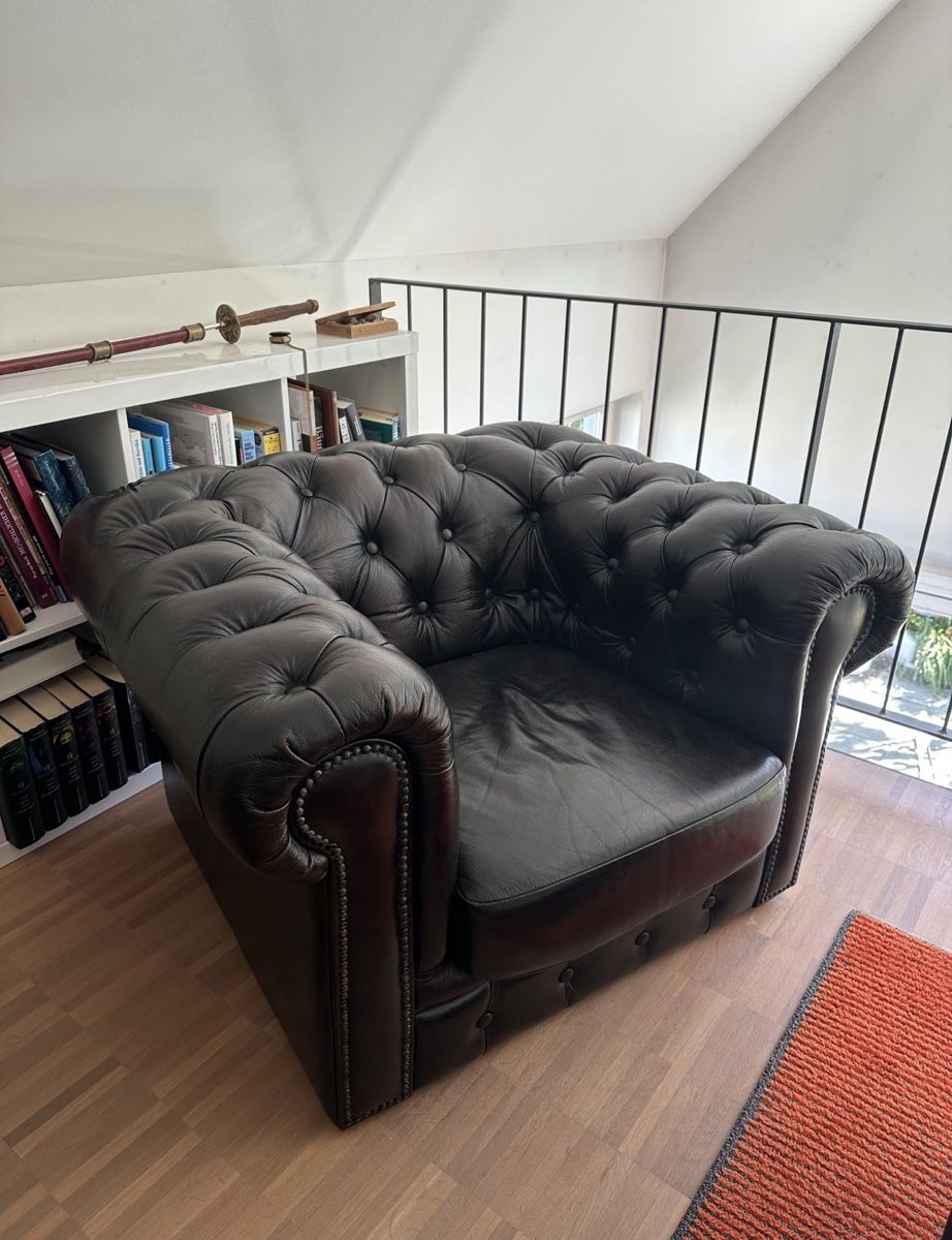 Chesterfield Sessel: Chesterfieldsessel Dunkelbraun Leder – Neu (gemäss Beschreibung) aus Muttenz von dan_zfh7
