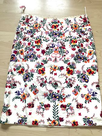 Miu Miu: bunter, mit Blumen bestickter Sommerrock, 42 36