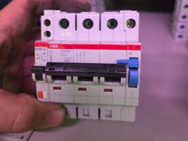 Sicherungsautomat ABB S403 M C13 3-polig Null.