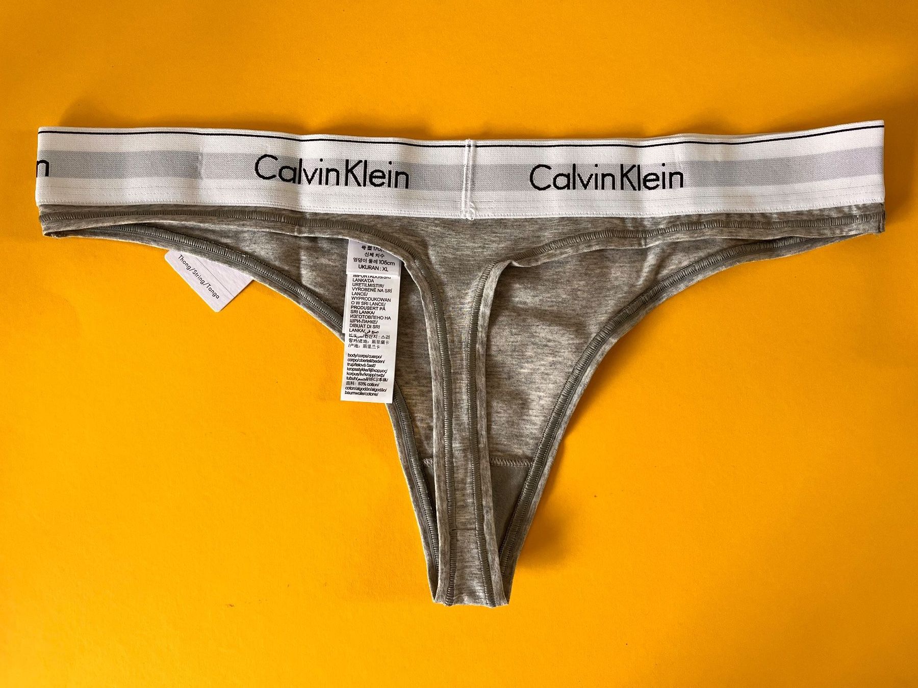 Calvin Klein Sonstige Unterwäsche: String, CALVIN KLEIN, Grösse XL, 1 Stück in Grau – Neu und originalverpackt aus Rudolfstetten von gst_g7xl 1